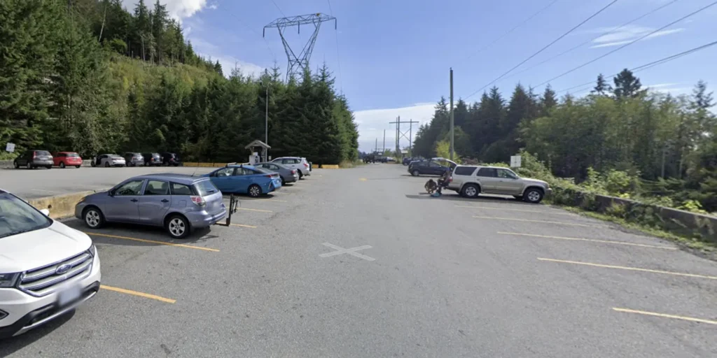 Grouse Parking Lot D that leads to the Powerline Trails hike